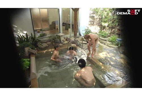 FTAV-008 Yu Sasamoto (22) Visits Isawa Onsen. Why Not Try The Men's Bath With Just A Towel On? HARD Screenshot 7