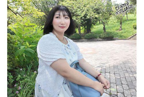 YOCH-018 Mayuri Hanamura, 40 Years Old, Makes Her AV Debut With A Fair-skinned Body And A Desire To Cum, Thinking Of Her Husband For The First Time Screenshot