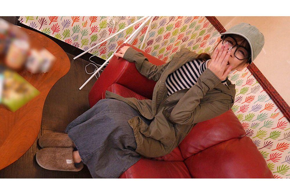 DOKS-692 I Managed To Get My Quiet, Easily Swayed, Bespectacled Female Friend To Rub My Dick Against Her, And She Ended Up Wetting Herself With Orgasm. Screenshot 7