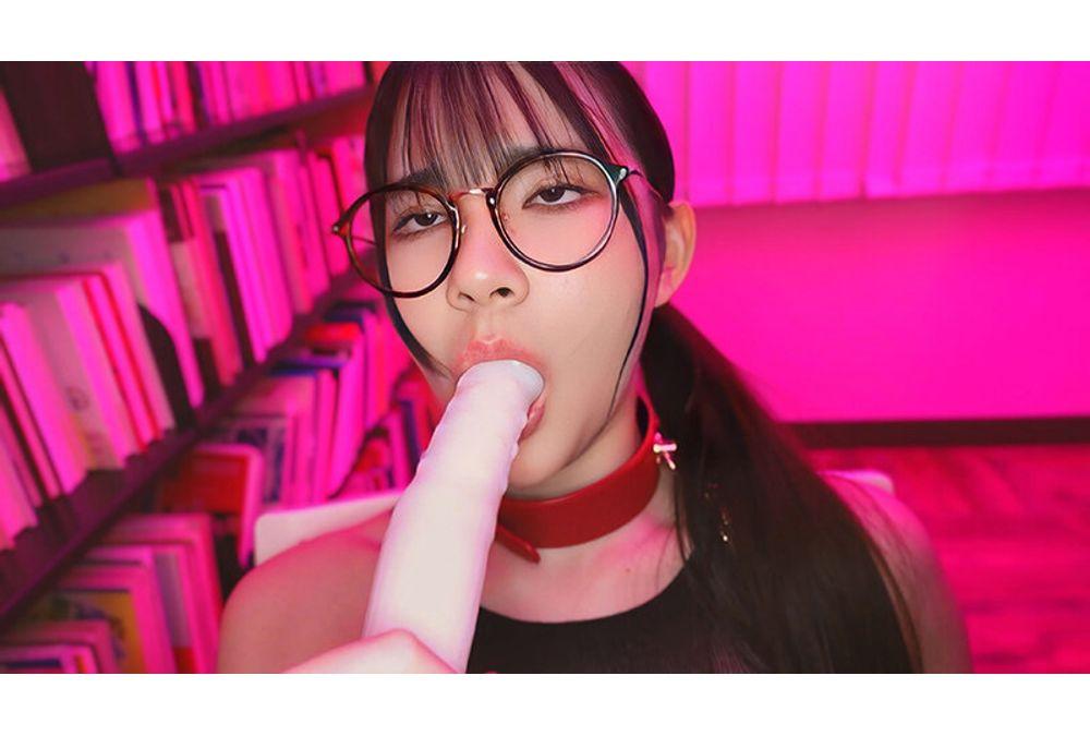 FTKD-037 The Busty, Plain Librarian, Ms. Fukuhara, Was Teased And Sexually Stimulated, And Her Nipples Were Stimulated. Screenshot 4