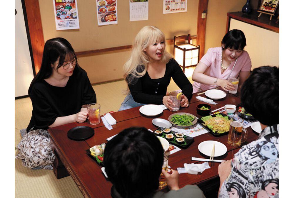 DVAJ-719 A Nerdy Girl Who Was There To Make Up The Numbers At A Party Kissed Me In The Toilet At A Bar And On The Street, So I Thoughtlessly Took Her Home... We Had Sex, But She Didn't Leave And We Started Living Together. She's Been Stealing My Semen Every Day With Her Big Titty Fuck And Bouncing Tits. Maru-Most Rare Screenshot 6