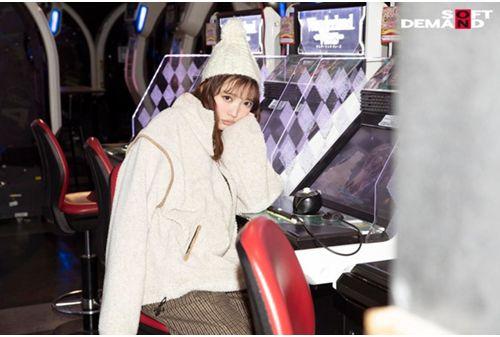 EMOIS-002 Fair-skinned Slender Momojiri Priquetts Really Amateur Rina Hinata (22) SOD Exclusive AV Debut Screenshot