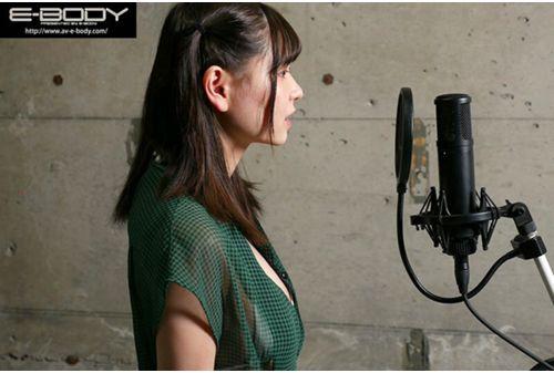 EBWH-041 Anime Song Singer HiBiKi's AV Debut Single The Peak Of Popularity Is A Dream! Takayama Kyoka Screenshot