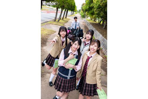 HUNTC-294 Always A Harem Orgy With 10% Male Ratio! A School Trip For Almost All Girls Includes A Harem Orgy For 3 Days And 2 Nights! I Was Devoured By Classmates Who Wanted To Have Sex... Screenshot 8