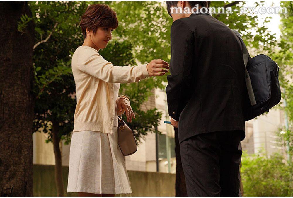 ROE-453 Martyrdom Training Suite: A Mother Who Sacrifices Her Body For Her Son. Satsuki Kirioka Screenshot 6