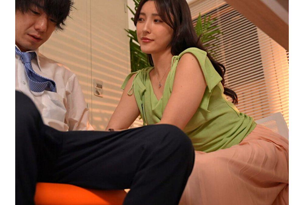 GVH-777 "Leave The Slow Training To Me..." I'm A New Employee Who Prioritizes Typography, But Kana-senpai's Teasing And Technical Finger Job Has Brought Me To Multiple Absurd And Premature Ejaculations... Kana Morisawa Screenshot 5