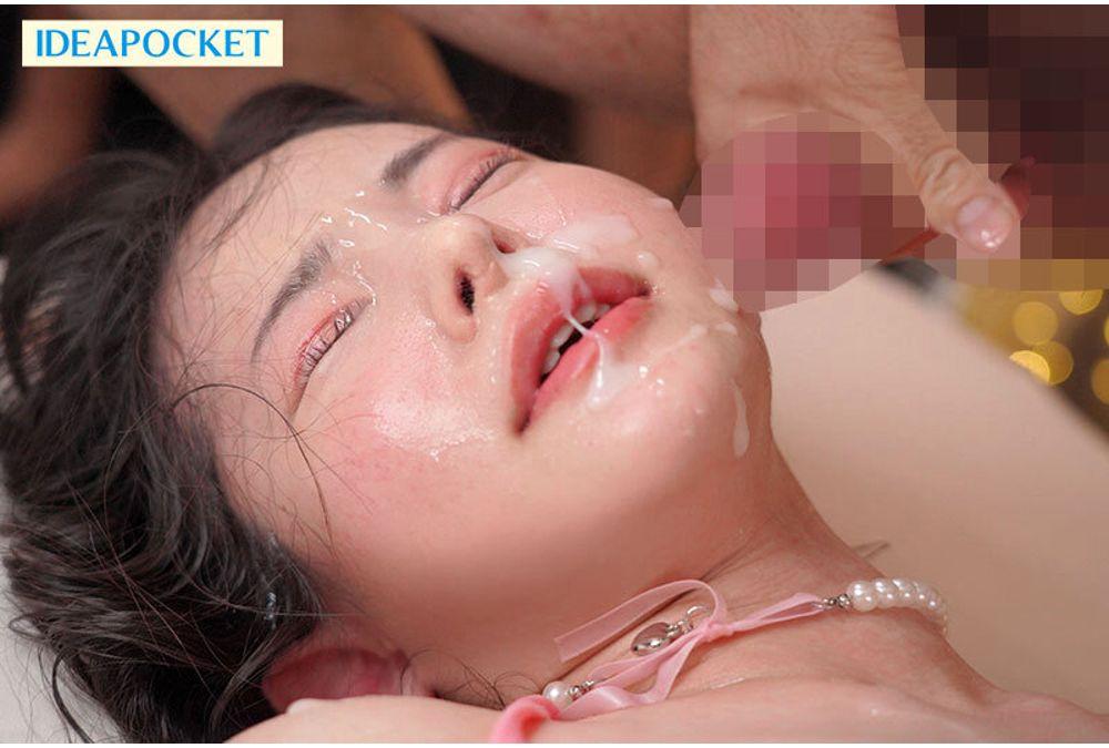 IPZZ-811 This Innocent Idol Gets Drunk At A Party And Turns Into A Slutty Bitch Who Eats All The Dicks Of People Involved!? This NTR Video Is Sure To Set Social Media On Fire - Yamada Suzuna Screenshot 6