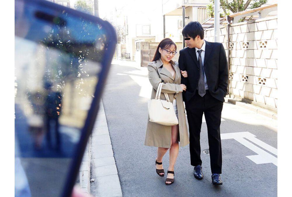 JYMA-087 The Scene Of Adultery Was Secretly Filmed... Masochistic Pet Mature Big-breasted Married Woman Tutor, Yoshii Miki, Who Became A Sex Toy For A Scumbag Parent And Child Screenshot 10