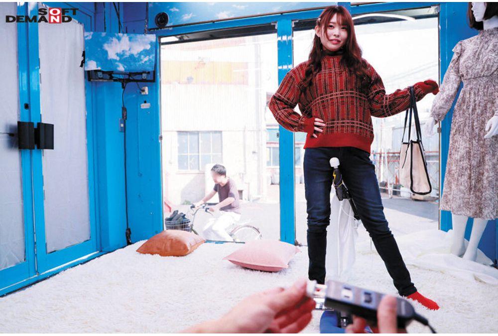 SDMM-166 Magic Mirror Mannequin Challenge With A Magical Electric Massager That Vibrates Stronger The More You Row! Cuckold Sex In Front Of My Boyfriend Who Can't Hold Back As His Sensitive Pussy Gets Stimulated Screenshot 11