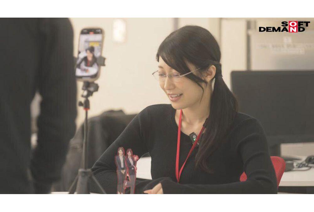 SDJS-365 Secretary Yoshino Moriya Allows Unprotected Sex For The Company's Sake. Screenshot 9