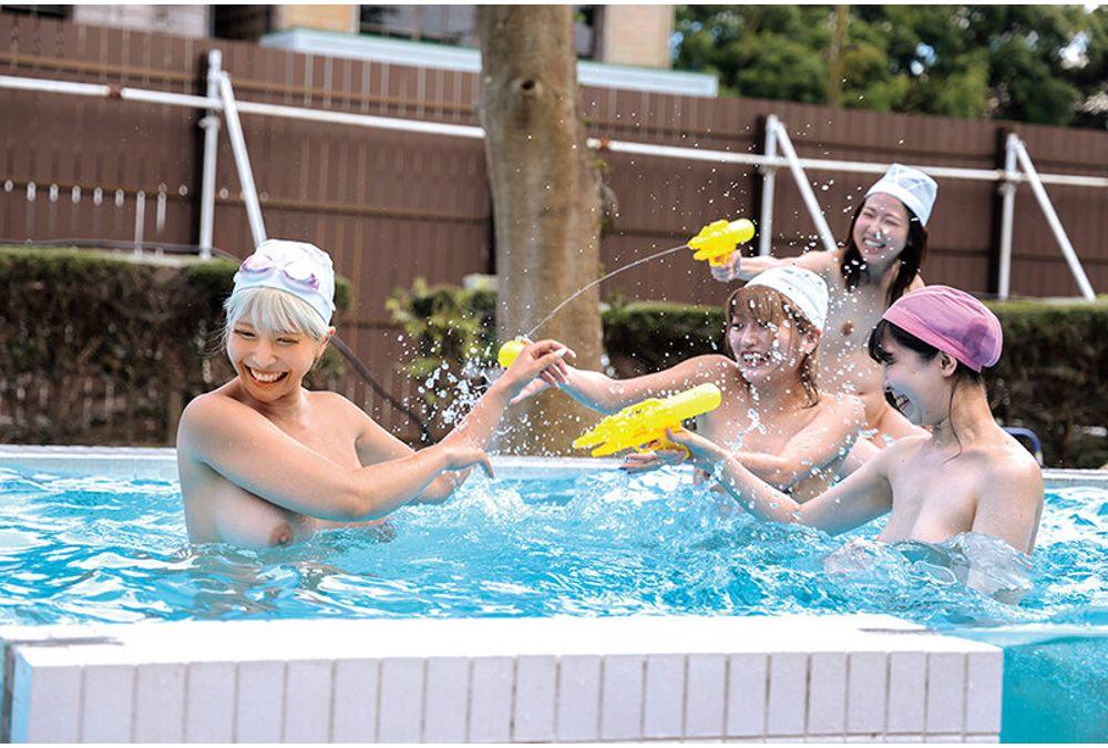 MKMP-690 A Village Of Naked Students Commuting To School. As A Reporter, I Followed A Female Student Who Was Enjoying Her Student Life With Complete Gusto, To Reveal Her Naked Body. Screenshot 9