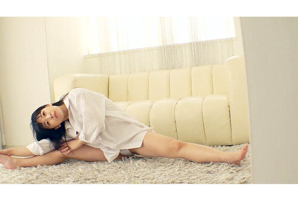 FGAN-153 The Eroticism Of Girls Wearing Men's Shirts Screenshot 3