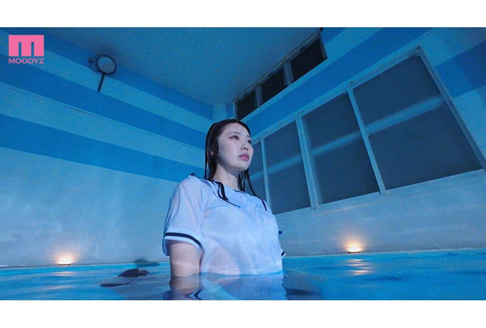 MIDA-176 Soaking Wet Affair Love: My Student In A Swimsuit Fell In Love With My Insatiable Dick After Practice, And We Had Sex Again And Again Poolside, Mio Ishikawa Screenshot 4