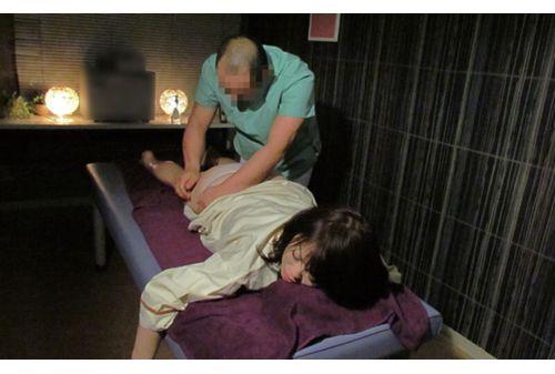 DBNK-069 Fifty-somethings Only! Amateur Moms Get Hooked On Sensual Massage At A Beauty Salon For Women 4 Hours Screenshot 6