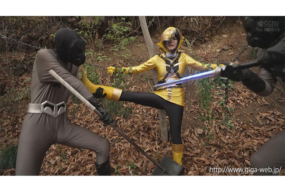 SPSF-55 Sentai Heroine Action Pinch ~ Fallen Star Sea Squadron Kaiser Five Kaiser Yellow [Action Pinch Arc] Moa Wakatsuki Screenshot 10