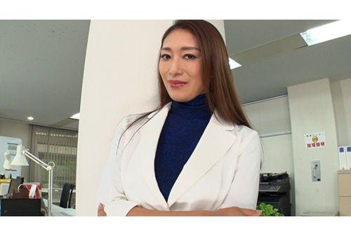 ARM-854 Erotic Rookie Employee Training Of President Reiko Kobayakawa Who Only Wears A Tight Mini 30 Cm Above The Knee Screenshot
