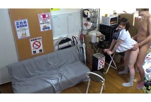 JJAA-027 A Break Room 02 Where The Part-time Married Woman Is A Spear Room Where She Enjoys Bringing In Young Employees Secretly Screenshot