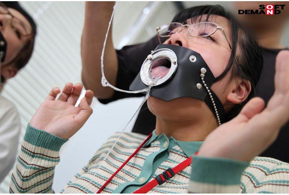 SDJS-326 "Why Does Deep Throat Juice Flow?" Five SOD Female Employees Research The Slimy, Sticky, And Climaxing Throat Juices Caused By Deep Throat Stimulation. SOD Sex Science Lab Report 20 Screenshot 11