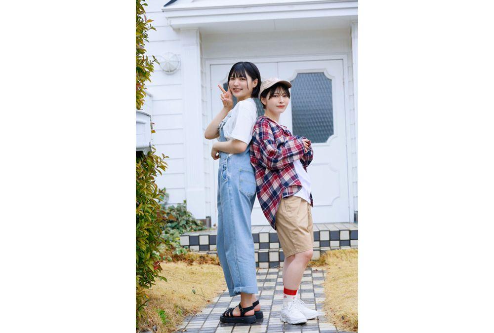 DVMM-280 Boyish Girl Reverse Threesome! A Childhood Friend With Short Black Hair Like A Guy Friend Constantly Teases My Nipples And Kisses Me At The Same Time For Two Days And One Night. Screenshot 4
