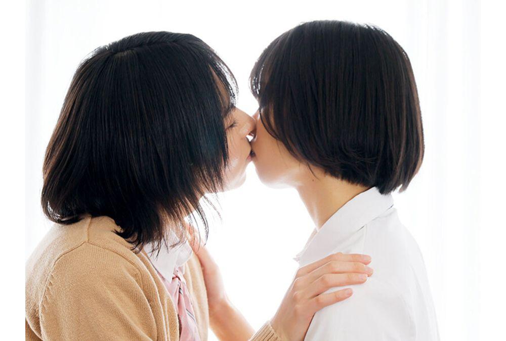 NVH-080 My Best Friend At The All-boys School Is Actually A Girl!? A Transsexual, Flat-chested, Boyish Lesbian: Kondo Mumu / Monami Suzu Screenshot 9