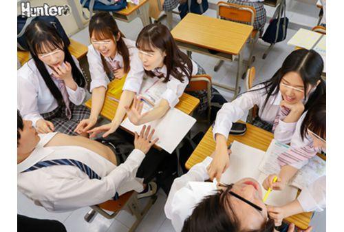 HUNTB-735 “Can You Make It Without Being Found Out? ” A Little SEX Inside The Skirt In The Classroom! It's Popular Among Naughty Female Students! Dangerous Play During Recess And After School By Little Devil Girls In The Classroom Screenshot