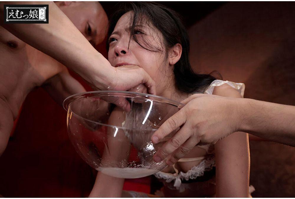 MISM-442 The Woman Who Processes Sewage Down Her Throat Drinks All The Stinky Dirty Juice! 13 Shots Of Freshly Ejaculated Cum! 1860ml Of Vomiting! 580ml Of Self-urinated Pee. Screenshot 5