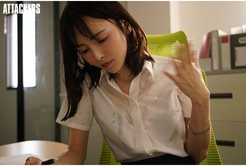 ADN-326 Sweaty Sex With A Longing Female Boss In A Midsummer Office With A Broken Air Conditioner. Riona Hirose Screenshot