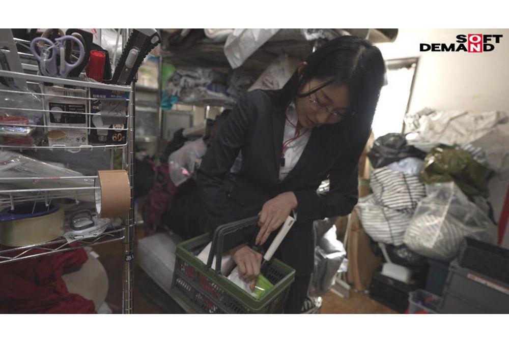 SDJS-365 Secretary Yoshino Moriya Allows Unprotected Sex For The Company's Sake. Screenshot 12