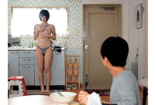 DVAJ-637 3 Days Of Having Sex With The Single Mother Next Door Whose Tattoo Peeks Out From Her Chest Over And Over Again In A Cheap Apartment Yuuki Hiiragi Screenshot