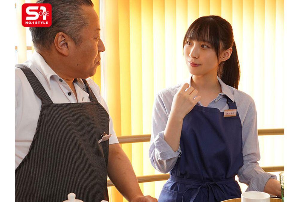 SONE-952 The Manager Of The Part-time Job And The Female College Student Missed The Last Train... They Ended Up Getting Lost In A Bittersweet, Passionate Sexual Encounter At A Hotel. Naughty Pure Love Sharing A Room NTR Araki Nozomi Screenshot 9