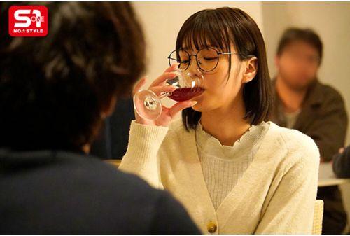 SONE-769 Went Drinking With A Plain, Unremarkable Girl From My Part-time Job... She Turned Out To Be A Sex-loving Erotic Monster Who Made Me Cum Over And Over Again Until My Semen Was Clear. Nanami Kodama Screenshot 8