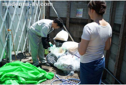 JUL-017 A Married Woman Maki Tomoda Secretly Putting Out Her Husband On The Morning Of Monday, Wednesday, And Friday Screenshot 6