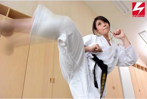 NNPJ-195 Karate For 17 Years! ! Black Belt Beautiful Girl Of The National Convention Regulars AV Debut Wrecked JAPAN EXPRESS Vol.44 Screenshot