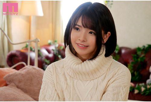MIFD-108 19-year-old Adventure AV DEBUT Erina Oka, A College Girl Who Doesn't Like Time Screenshot