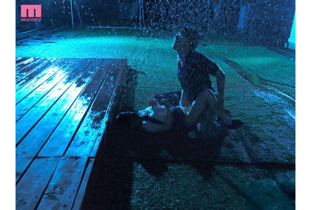 MIDA-482 Hermit Stalks A Schoolgirl Wearing A Wet, See-through Bra And Ejaculates All Of The Ball Juice He's Accumulated Since Being Released From Prison, Impregnating Her With 20 Rapes - Momoka Izumi Screenshot 7