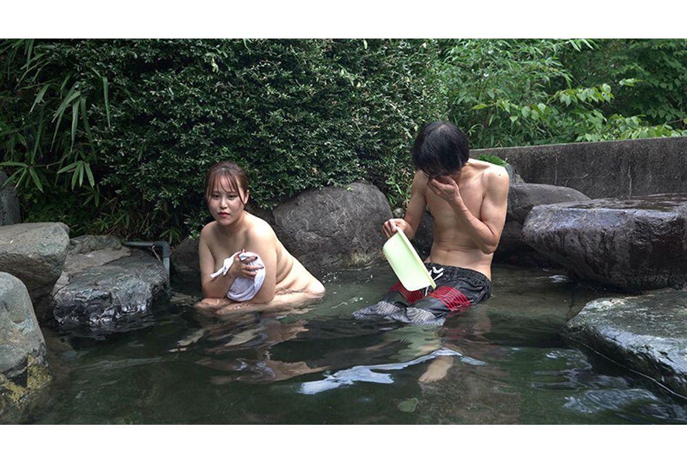 GEBB-043 Unaware That It Was A Mixed-sex Hot Spring Where Group Sex Was Allowed, Female Customers Came And Began To Moan As Their Big Breasts And Buttocks Were Sexually Assaulted By A Crocodile...3-4 People Included Screenshot 13