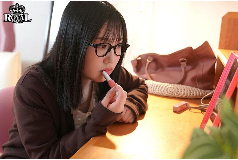 ROYD-271 My Sister Is Plain And Modest, But When She Takes Off Her Glasses, She Turns Out To Be A Stunning Beauty, And When I Couldn't Resist, She Started With A Dry Hump And Then Inserted It Raw, Giving Me My First Creampie. Yuki Koiro Screenshot 7