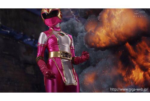 MSZ-21 Heroine POV: Holy Flame Squadron Burn Ranger Burn Pink Edition Nana Maeno Screenshot