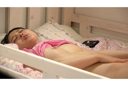 PYM-464 Sneak Peek Into The Daily Life Of A Female College Student's Dormitory - Unprotected Masturbation Screenshot 13