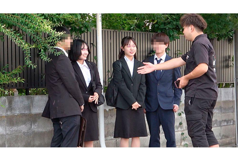 DVMM-331 Face-revealing MM Van, Exclusive To New Graduates, The Magic Mirror, An In-house Couple Swapping Project! A Group Of Four New Graduates, Both Male And Female, Take On The Challenge Of A "continuous Creampie Swapping Escape Game"! Even Though They Know It's Wrong To Do So In Front Of Their Beloved Lover, They Insert Their Coworker's Dick Raw! Even Though Her Boyfriend Is Right Next To Them, They Have Continuous Creampie Sex! Total Creampies... Screenshot 10