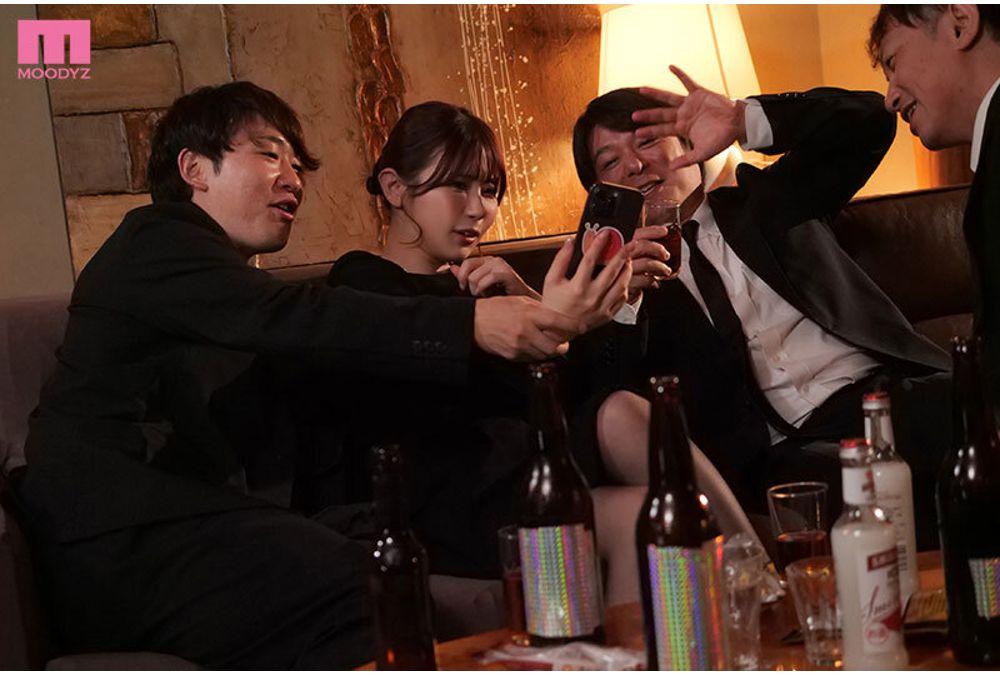 MIDA-624 Reunion For Memorial Service NTR: A Wife With A Wild Past Returns To Her Hometown For The First Time In 6 Years For A Friend's Memorial Service. She Gets Drunk With Her Sleazy Friends And Reverts To Her Old Slutty Self, Resulting In A Cuckolding And Unprotected Sex Video. Starring: Aoi Ibuki Screenshot 7