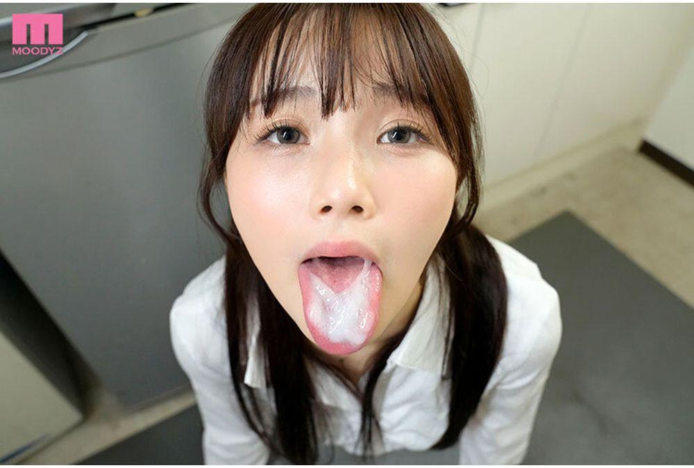 MIDA-600 Even Though I Have A Girlfriend At Work... My Junior Colleague, Who's A Total Sex Toy With Me, Secretly Lets Me Fuck Her And Cum Inside Her Whenever She Gets Horny, Which Makes Work Go So Much More Smoothly!! Izumi Momoka Screenshot 6