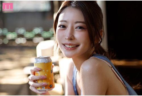 MIKR-014 Reunion In The Countryside For The First Time In Five Years. Hinako-san, Who Returned To Her Hometown, Seduces Me With Her Beautiful Face, And I Get Lost In French Kissing And Creampie. Hinako Mori Screenshot 8