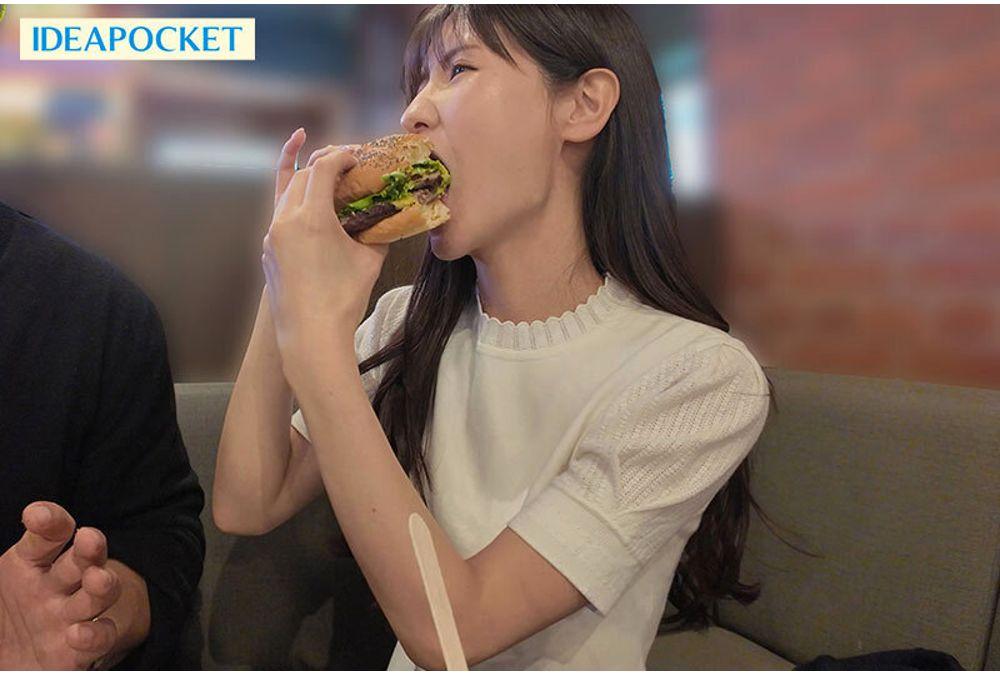 IPZZ-699 I Used Up 24 Hours And Exposed The Raw Sex Video Of Momo Sakura That Makes Men Swamped. Screenshot 8