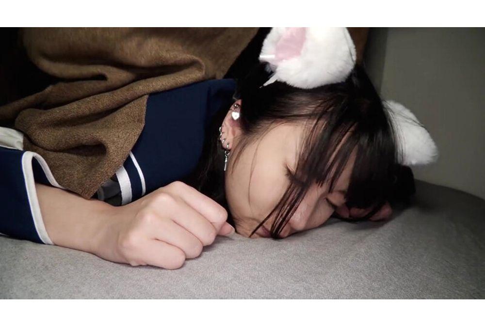 EKDV-802 Shy, Submissive Girl Tries Out Some P-activities With A Light Heart... But She Finds Herself Hooked On The Man's Huge Cock... And Becomes A Naughty Woman Who Heads To The Man's House Herself. Hizumi Maika Screenshot 14