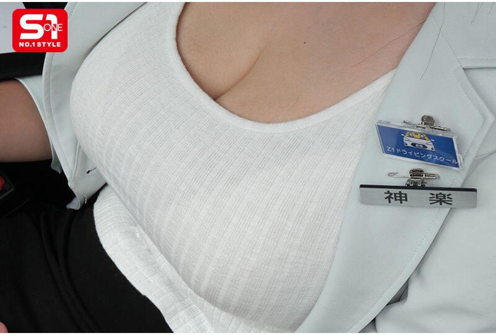 SNOS-107 Was Alone With A Beautiful K-cup Instructor During My Provisional Driving Lesson. Her Huge Breasts Tempted Me In A Small, Closed Room, And I Could No Longer Drive Safely With My Composure. Kagura Momoka Screenshot 5