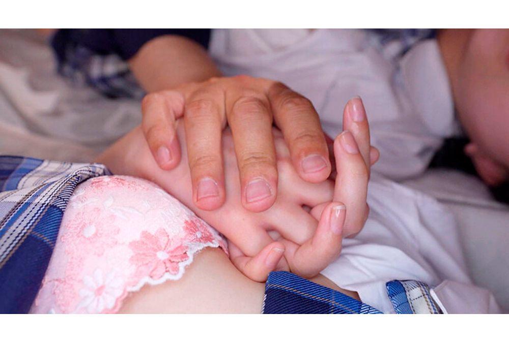 REAL-954 Schoolgirl Impregnation Guesthouse: A Girls' Trip Where Girls Fall Into The Aphrodisiac Trap Of A Brutal Inn And Continue To Be Impregnated And Creampied Until The Sperm Backflows - Futaba Emma, Yura Kana Screenshot 11