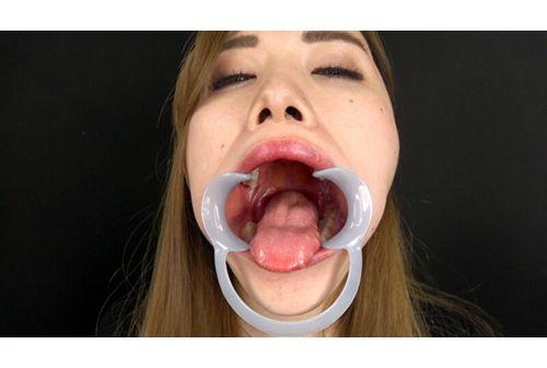 EVIS-501 A Lewd Beauty Provokes With A Thick Tongue Dripping With Saliva Screenshot 11
