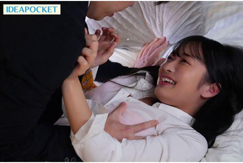 IPZZ-581 Record Rainfall On Business Trip Leads To Sharing A Room With Virgin Subordinate... Excited By Her Rain-soaked Body, He Attacks Her And They Have Seven Climaxes Until The Morning, Soaking Wet And Inexhaustible Sex Kaho Hanamori Screenshot 9