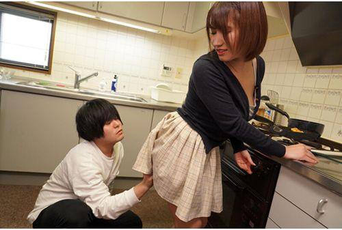 HBAD-623 Normally, When A Gentle Boyfriend Becomes SEX, He Suddenly Changes To De S And Is Made A Toy Every Day Minami Momo Screenshot